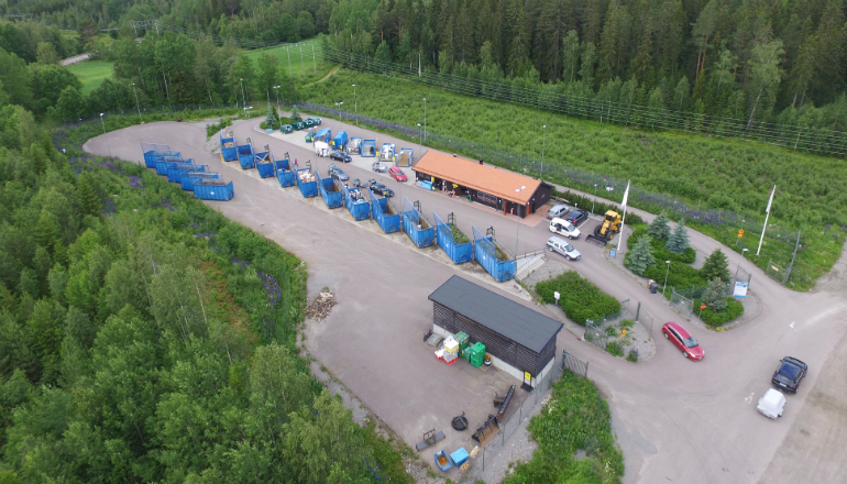 Flygfoto över Bjursås återvinningscentral